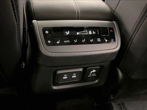 New 2026 Nissan Pathfinder Platinum w/ Lighting Package AWD/4WD image 24