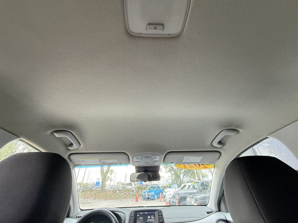 Used 2021 Hyundai Kona SEL FWD image 19