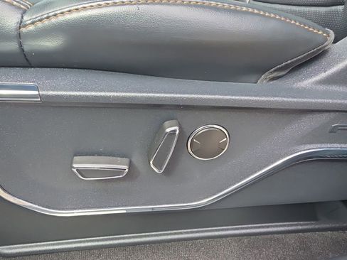 Certified 2022 Ford F150 Platinum w/ Equipment Group 701A High image 15