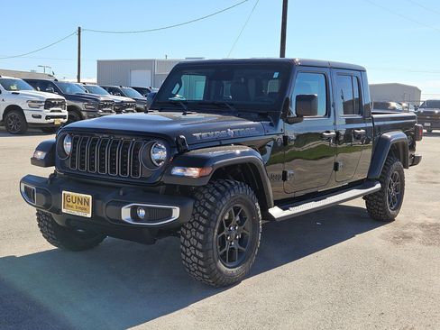 New 2026 Jeep Gladiator Sport image 7