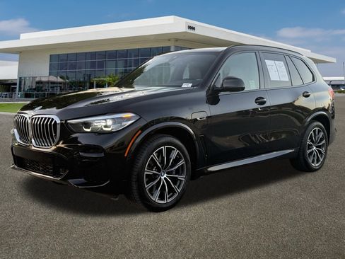 Used 2022 BMW X5 xDrive45e w/ M Sport Package image 5
