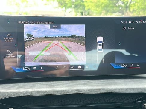 New 2026 BMW 330i Sedan w/ Premium Package RWD image 54