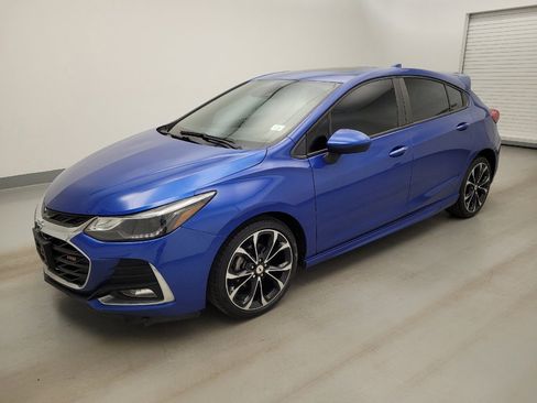 Used 2019 Chevrolet Cruze Premier w/ Sun And Sound Package FWD image 2