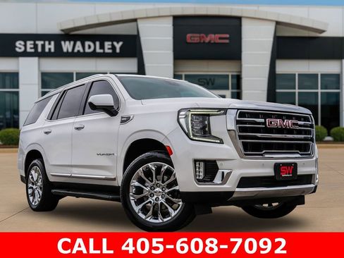 Used 2023 GMC Yukon SLT AWD/4WD image 1