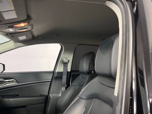 Used 2023 Kia Sportage EX image 21