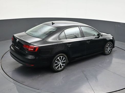 Used 2018 Volkswagen Jetta SE FWD image 14
