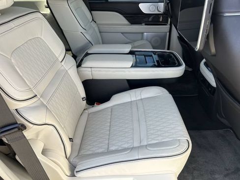 Used 2023 Lincoln Navigator Black Label AWD/4WD image 15