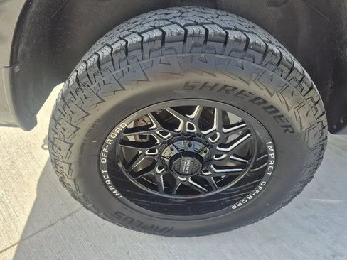 Used 2019 RAM 1500 Classic Tradesman AWD/4WD image 9