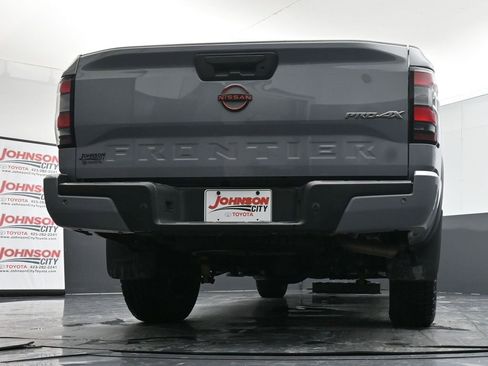 Used 2022 Nissan Frontier PRO-4X w/ Technology Package image 37