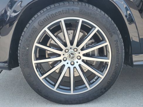 Used 2025 Mercedes-Benz GLS 450 4MATIC image 6
