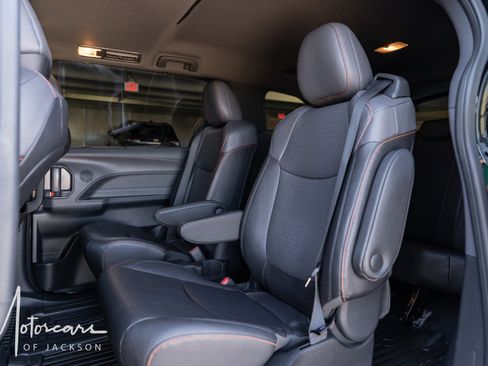 Used 2023 Toyota Sienna XSE image 14