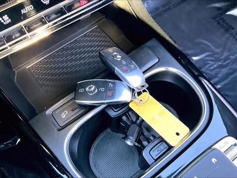 Used 2020 Mercedes-Benz CLA 250 image 14