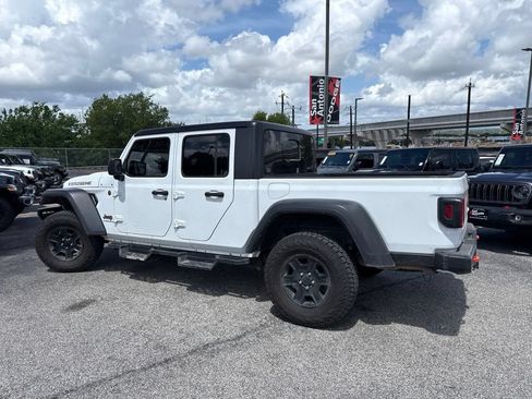 Used 2023 Jeep Gladiator Mojave AWD/4WD image 18