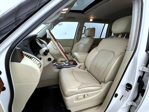 Used 2016 INFINITI QX80 4WD w/ Deluxe Technology Package image 10
