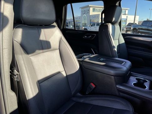 Used 2022 Chevrolet Tahoe RST w/ Luxury Package image 24