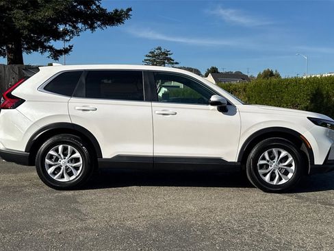Certified 2025 Honda CR-V LX image 3
