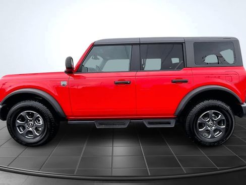 Used 2024 Ford Bronco Big Bend image 3