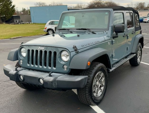 Used 2015 Jeep Wrangler Unlimited Rubicon w/ Connectivity Group AWD/4WD image 14