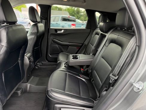 Used 2025 Ford Escape Platinum AWD/4WD image 14