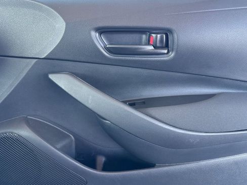 Used 2025 Toyota Corolla LE image 24