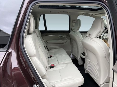 New 2026 Volvo XC90 B6 Ultra w/ Protection Package image 25
