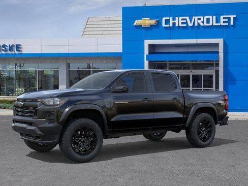 New 2026 Chevrolet Colorado Trail Boss AWD/4WD image 2