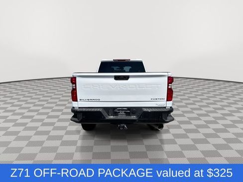 Used 2026 Chevrolet Silverado 2500 Custom w/ Custom Value Package AWD/4WD image 9