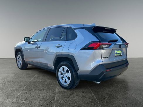 Used 2025 Toyota RAV4 LE AWD/4WD image 7