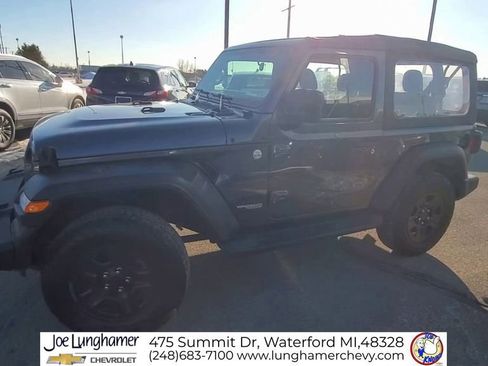 Used 2021 Jeep Wrangler Sport image 4
