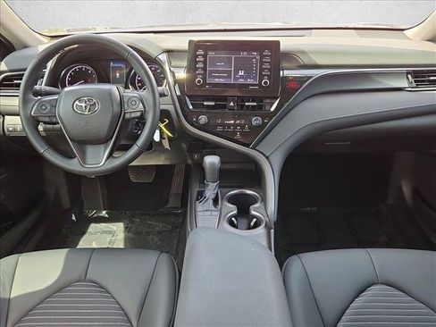 Used 2024 Toyota Camry SE FWD image 16
