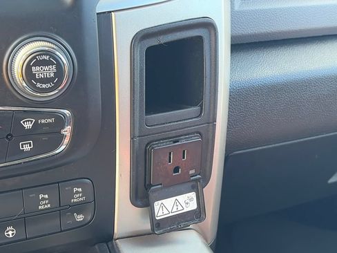 Used 2015 RAM 1500 Big Horn AWD/4WD image 22