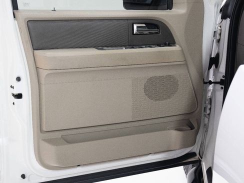 Used 2014 Ford Expedition XL RWD image 21