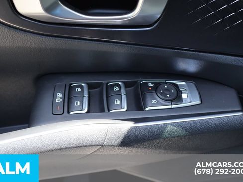Used 2025 Kia Sorento S w/ Panoramic Sunroof Package FWD image 11