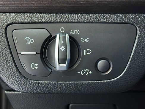 Used 2022 Audi Q5 2.0T Premium Plus image 17