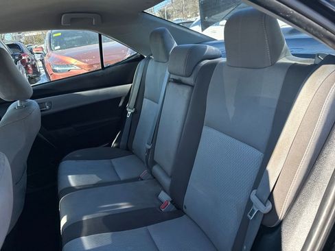 Used 2017 Toyota Corolla LE image 29