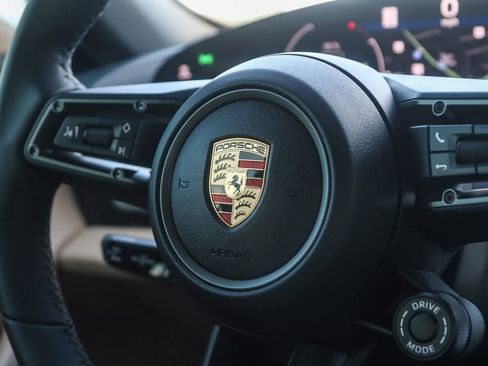 Used 2025 Porsche Taycan 4S image 21