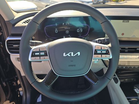 New 2025 Kia Telluride S image 34