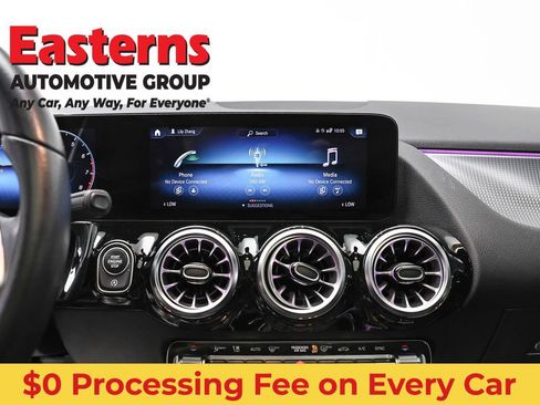 Used 2022 Mercedes-Benz GLA 250 4MATIC w/ Premium Package Lite image 12