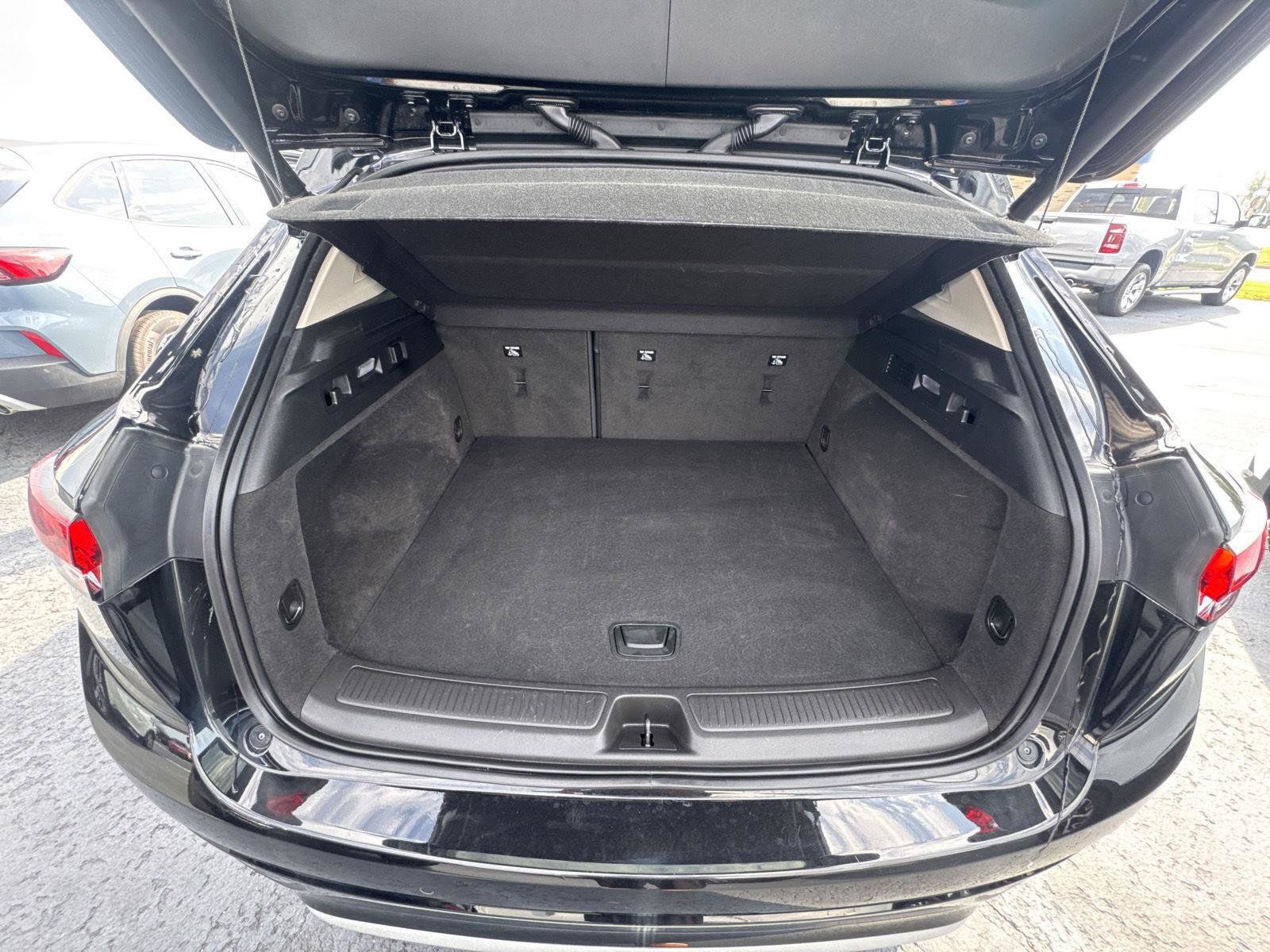 Used 2023 Buick Envision Preferred FWD image 13