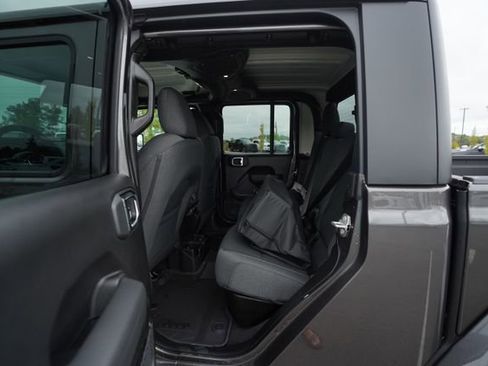 New 2025 Jeep Gladiator Sport image 14