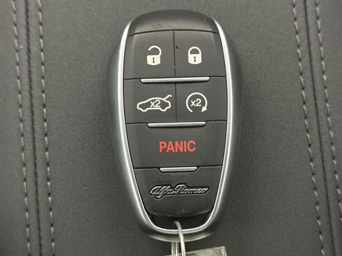 Used 2024 Alfa Romeo Tonale Ti AWD/4WD image 25
