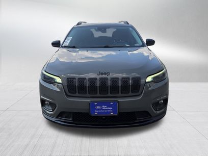 Used 2023 Jeep Cherokee Altitude Lux