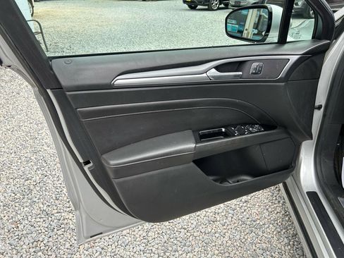 Used 2015 Ford Fusion Energi Titanium w/ Driver Assist Package FWD image 10