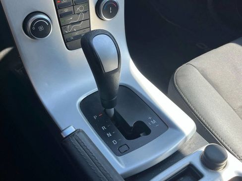 Used 2011 Volvo C30 T5 w/ Preferred Pkg image 26