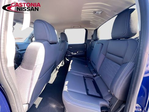 Used 2022 Nissan Frontier SV image 31