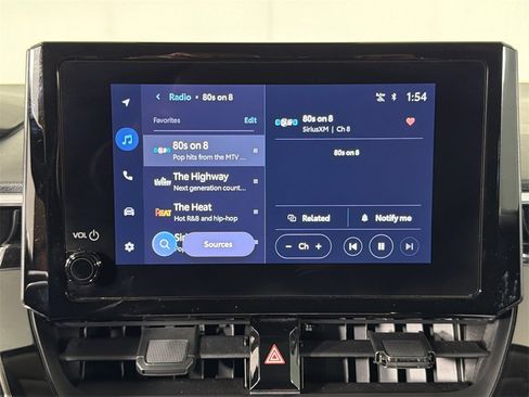 Used 2025 Toyota Corolla LE image 28