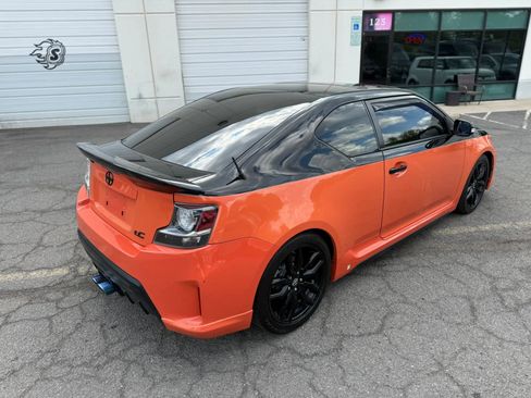 Used 2015 Scion tC FWD image 5