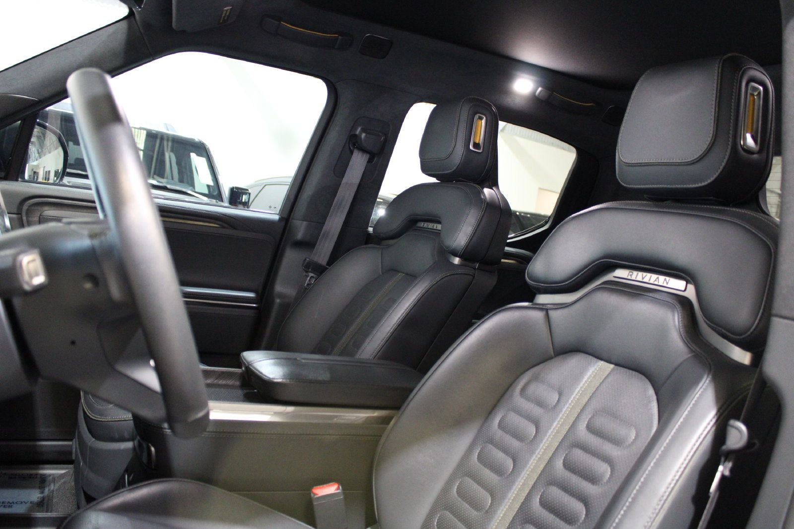 Used 2023 Rivian R1T Adventure Quad AWD/4WD image 26