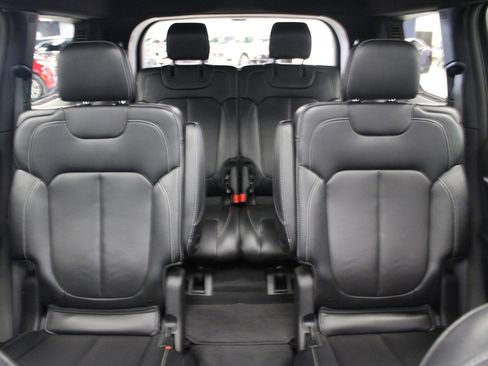 Used 2024 Jeep Grand Cherokee L Limited w/ Luxury Tech Group II image 40