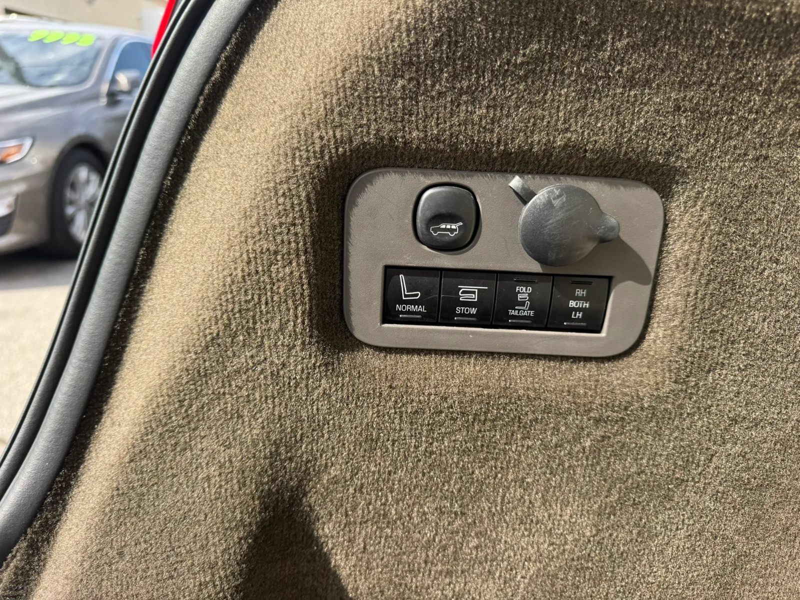 Used 2015 Lincoln MKT AWD w/ Equipment Group 201A image 18